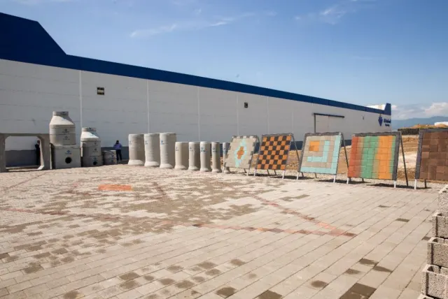 AS İstehsal Xırdaqəlibli Beton Məmulatları Zavodu — foto 2